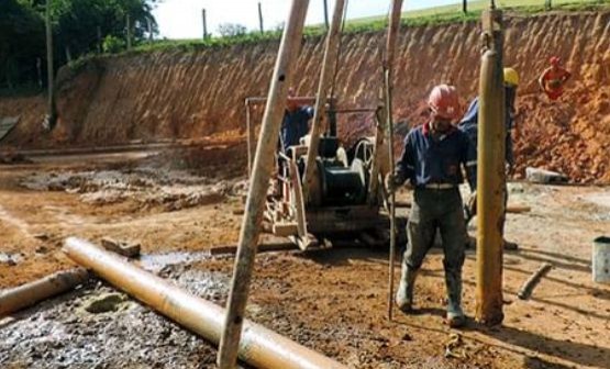 Estacas Strauss • Conae Fundações